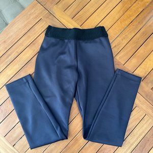 Koral Leggings in Eggplant/Dark Purple - Size S